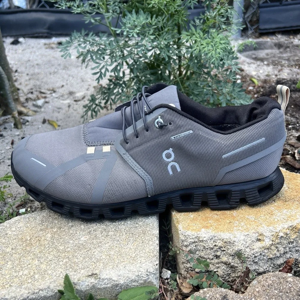 On Cloud 5 Waterproof 'Asphalt Magnet' Men's Size 12 59.97991 Running Shoes